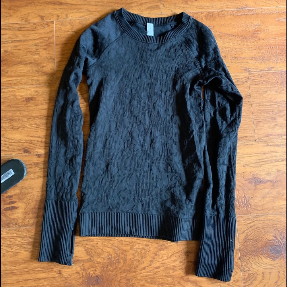 Lululemon long sleeve shirt